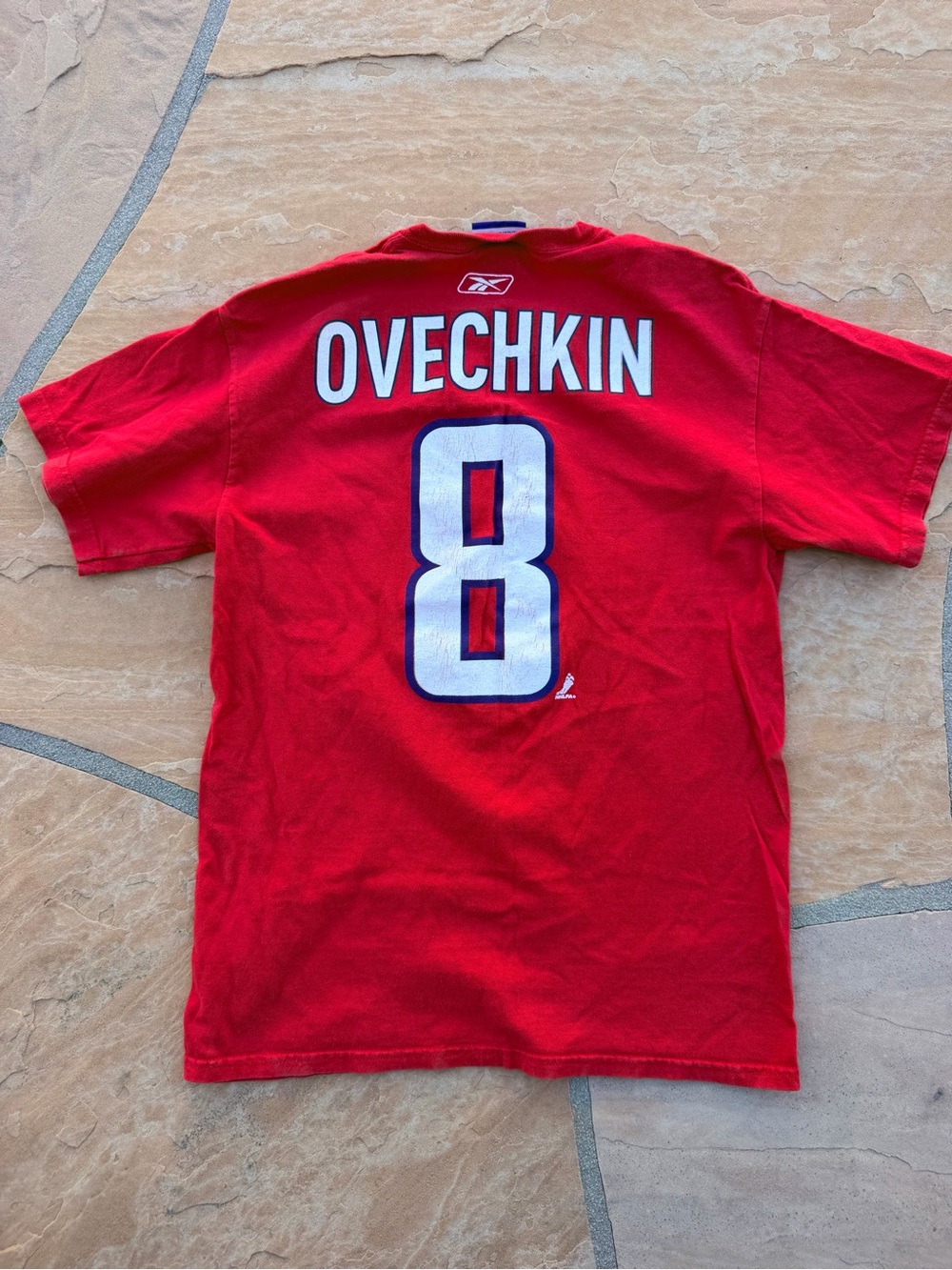 Washington Capitals Red Logo Tee - Picture 2 of 2